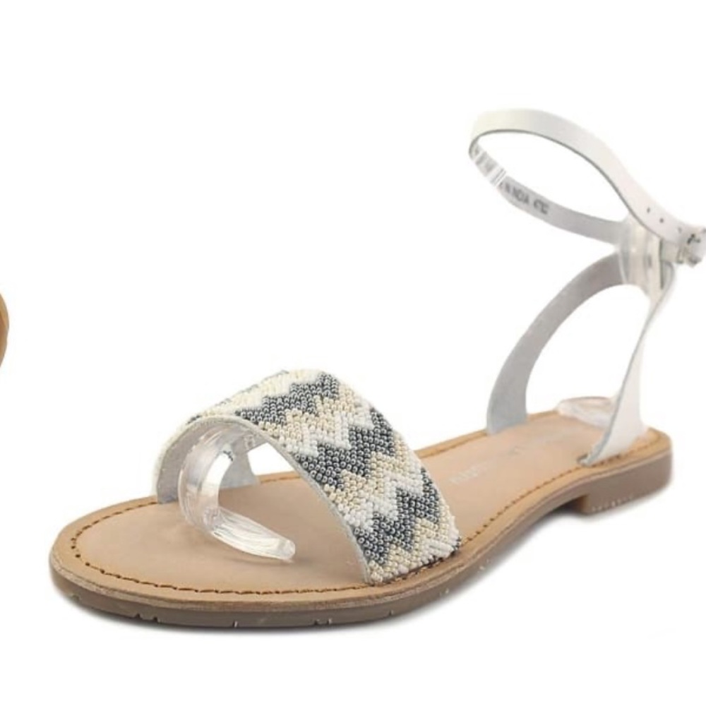 🎀 Chinese Laundry sandal 🎀 NWOT